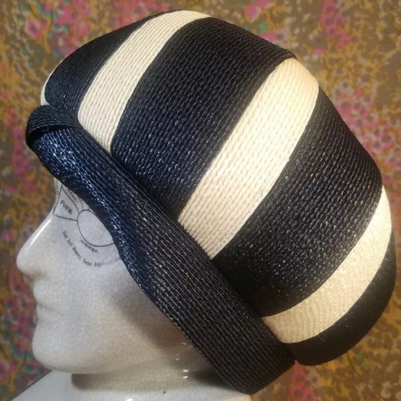 Vtg Blue and White Striped Straw Hat - Woodward & Lothrop Washington D.C. Sz 6 - Picture 2 of 13